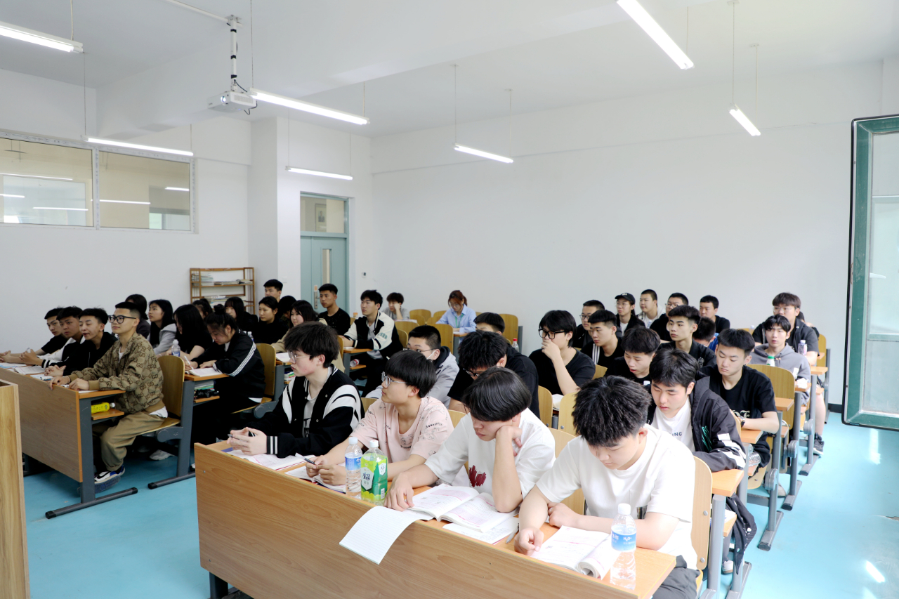 1684915595164350.jpg 1684915595164350.jpg