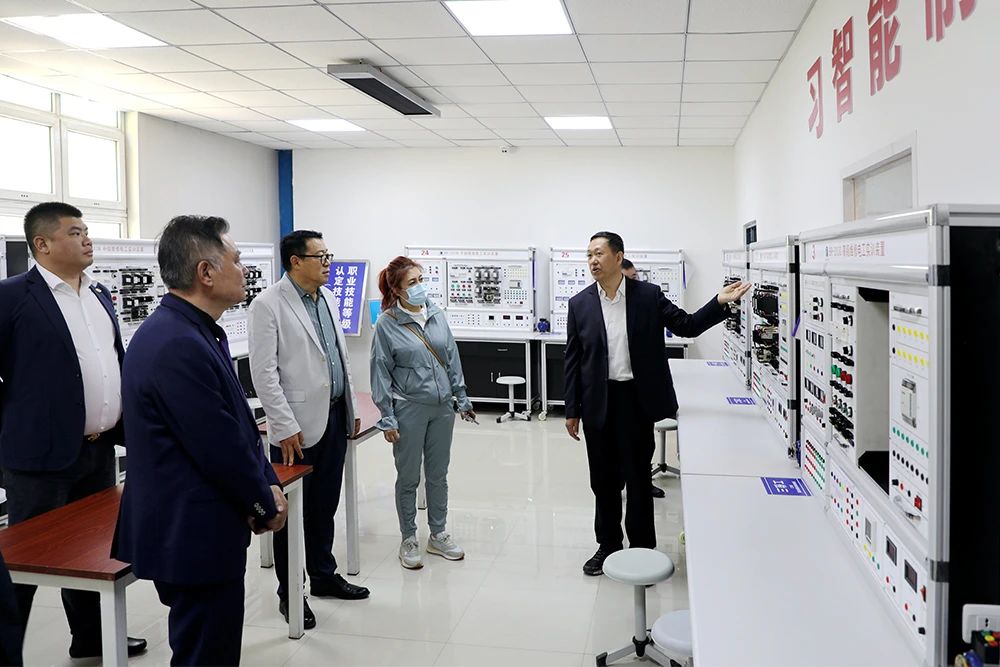 1685329326782928.jpg 1685329326782928.jpg