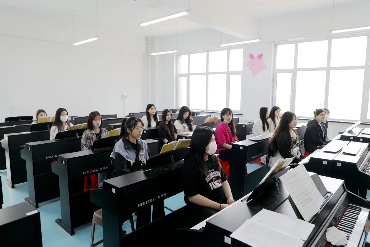 1685687706835690.jpg 1685687706835690.jpg