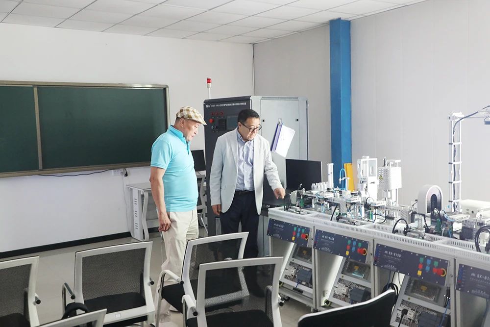 1686877218126145.jpg 1686877218126145.jpg