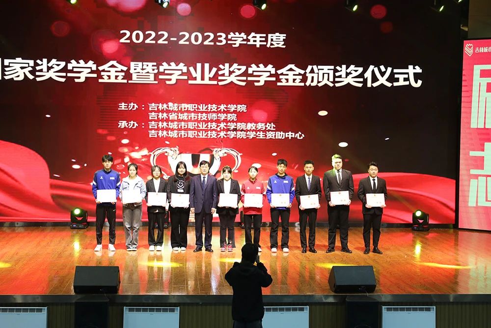 1712453392125970.jpg 1712453392125970.jpg