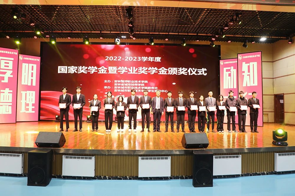 1712453581109452.jpg 1712453581109452.jpg