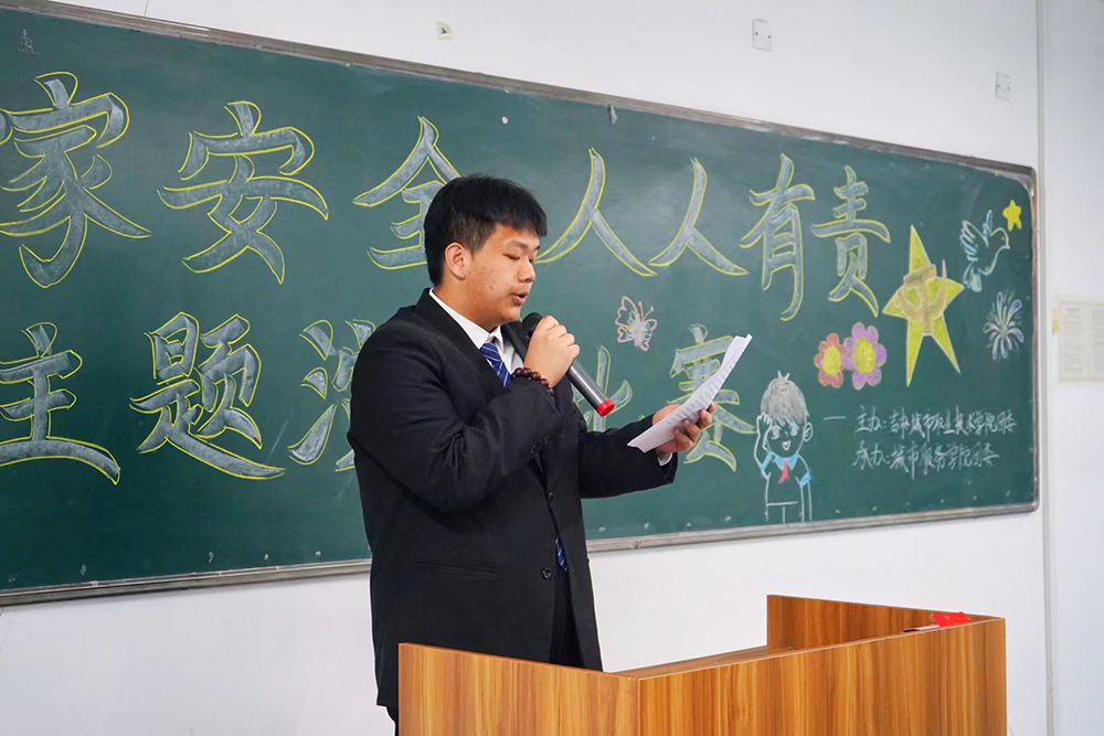 1713140584196045.jpg 1713140584196045.jpg